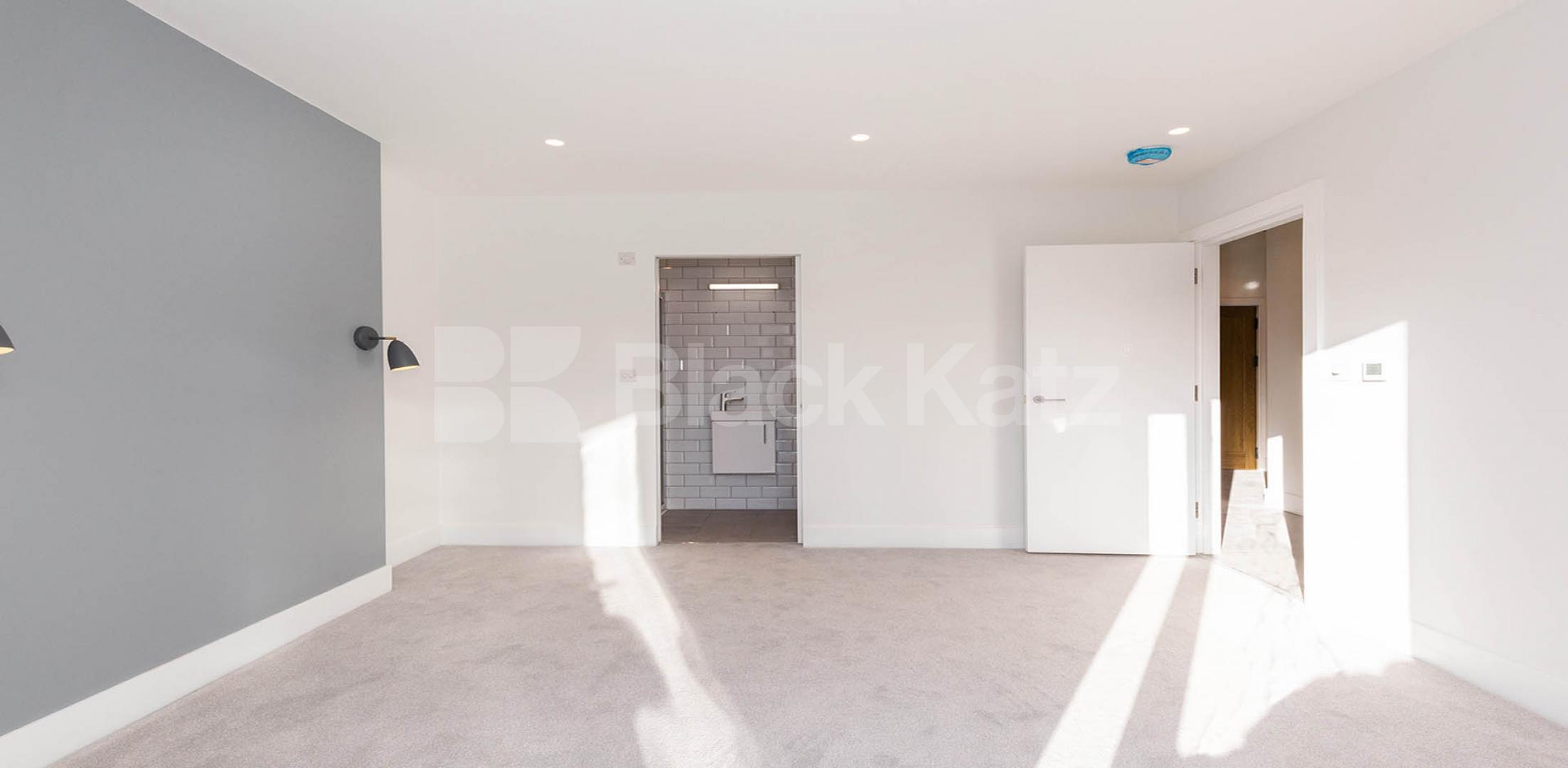 			2 Bedroom, 1 bath, 1 reception Flat			 Hilldrop Road, Tufnell Park